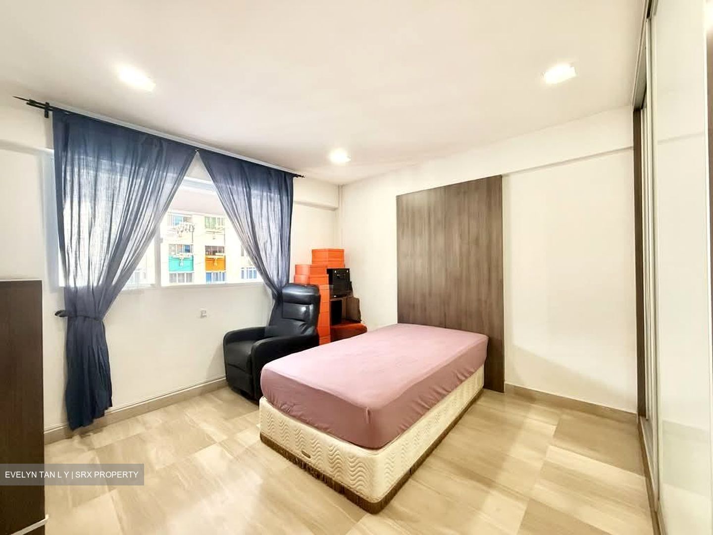 Blk 160 Siglap East (Bedok), HDB Executive #545800971